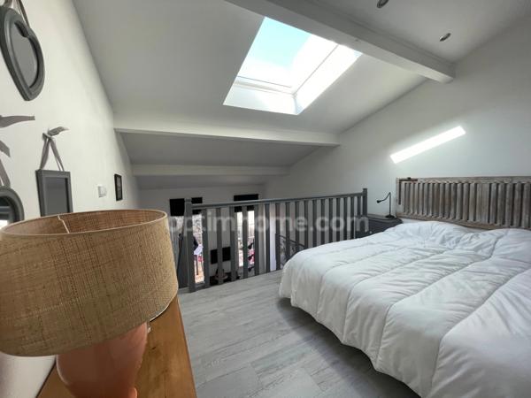 Appartement  Terrasse avec garage à  SAINT MARTIN DE RE (17)