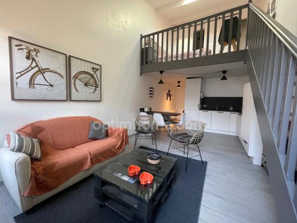 Appartement  Terrasse avec garage à  SAINT MARTIN DE RE (17)