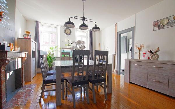 Maison à vendre    7 pièces •  Roye