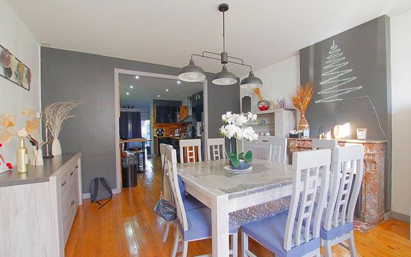 Maison à vendre    7 pièces •  Roye