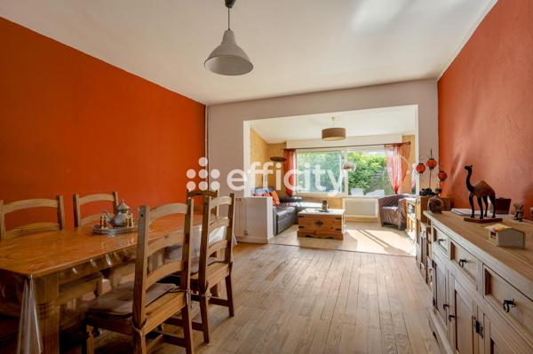Maison
         4 pièces
        - 84 m² 350 000 € *