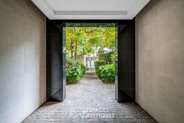 Dernier étage contemporain avec terrasses