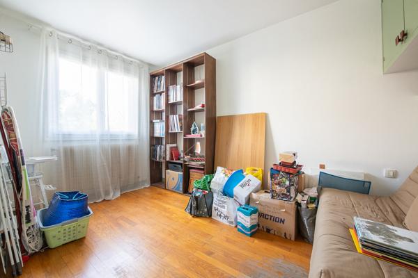 Chilly-Mazarin (91380) Chilly-Mazarin (Bas) – Maison individuelle familiale avec beaux volumes et sous-sol total