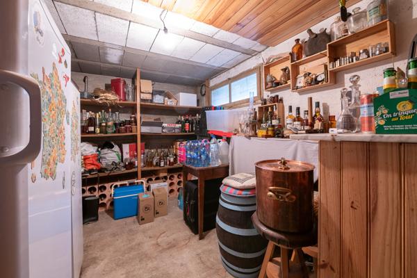 Chilly-Mazarin (91380) Chilly-Mazarin (Bas) – Maison individuelle familiale avec beaux volumes et sous-sol total