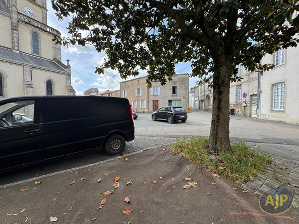 Montaigu : 1 080 € - AJP Immobilier Montaigu