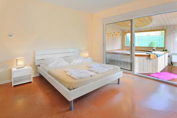 Maison Montignac Lascaux 18 pièce(s) 340.20 m2