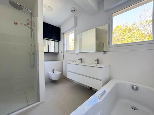 Maison Saint Pryvé Saint Mesmin 7 pièce(s) 198m2