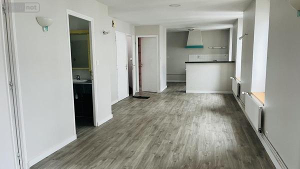 Immeuble à vendre à Pluméliau-Bieuzy dans le Morbihan (56930), ref : 56064-1312