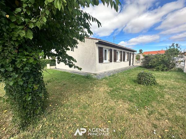 Maison - 4 pièces - 84m² €269 500 ** - Référence HDO626ED2