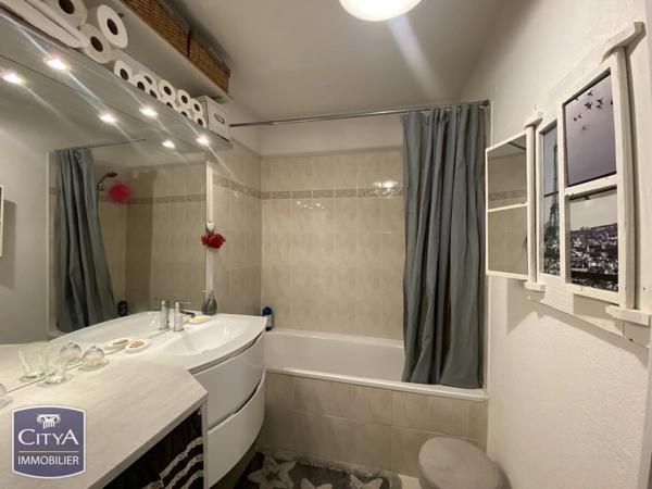 Appartement à vendre 3 pièces 61m² Nîmes (30000)