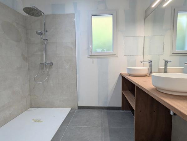 Maison à vendre FLEAC Maison neuve avec un grand espace de vie, quatre chambres et garage