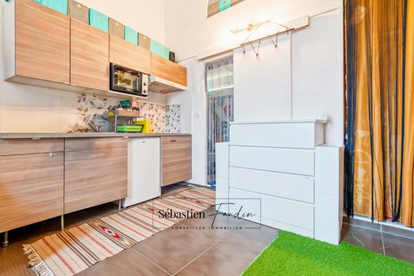 Appartement à vendre 1 pièces LA SEYNE SUR MER (83) - Proche centre et commerces - Rénové - 1er et dernier étage