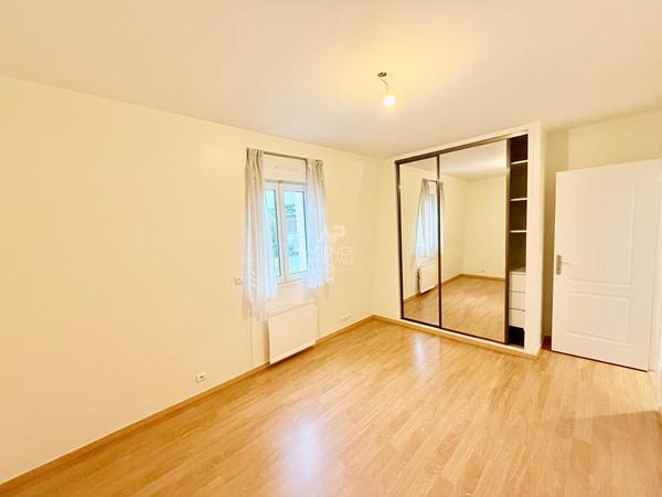 Maison Carrieres Sur Seine 5 pièce(s) €779 000 ** - Référence 7608