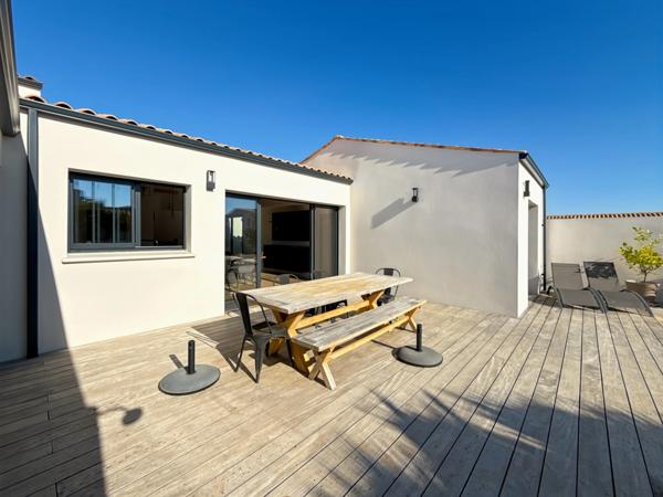 Maison à vendre 6 pièces LA ROCHELLE (17)