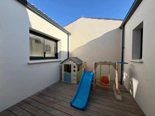 Maison à vendre 6 pièces LA ROCHELLE (17)