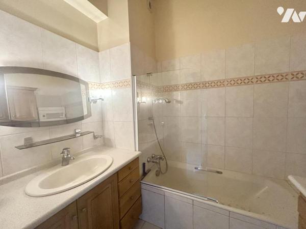 Appartement T4 - Dernier étage / Proche Gare et Port - PORNIC