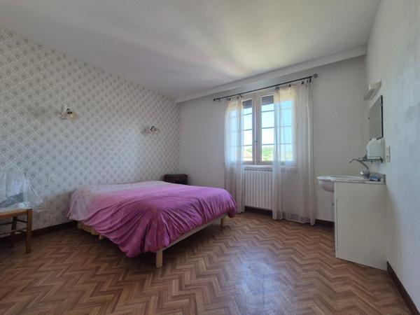 Arthès, maison 105 m 2 sur sous sol complet