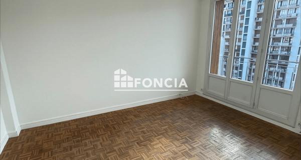 Location Appartement 2 pièces 40.42 m² - Saint-martin-d'hères 38400