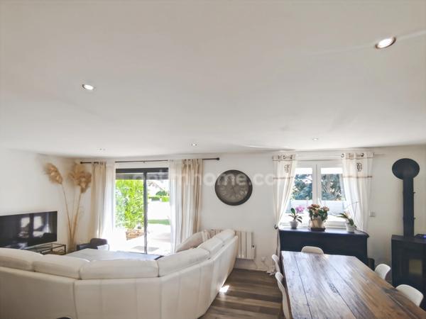 02100 FAYET - Maison individuelle - 2 chambres - jardin - terrasse - DPE D