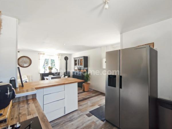 02100 FAYET - Maison individuelle - 2 chambres - jardin - terrasse - DPE D