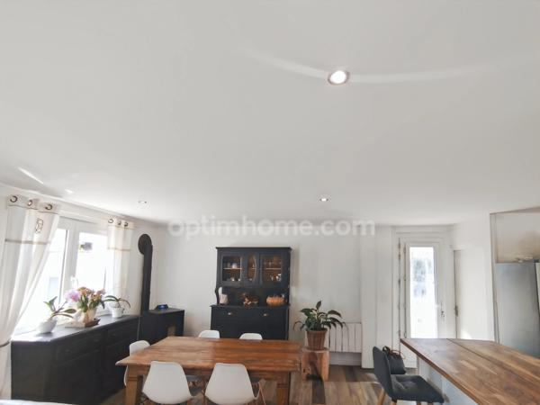 02100 FAYET - Maison individuelle - 2 chambres - jardin - terrasse - DPE D