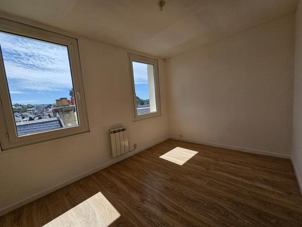 Maison de ville rénovée de 70 m² proche des écoles, commerces et transports
