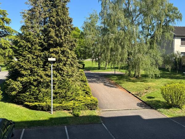 Un appartement traversant avec balcons, lumineux et prêt à vivre !