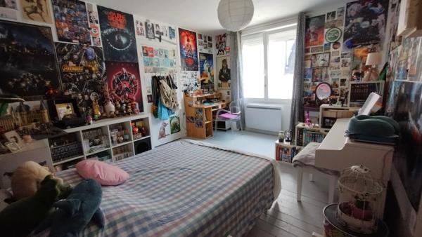 Maison à vendre 4 pièces PLEUVEN (29) centre bourg, jardin, vieux charme et confort moderne
