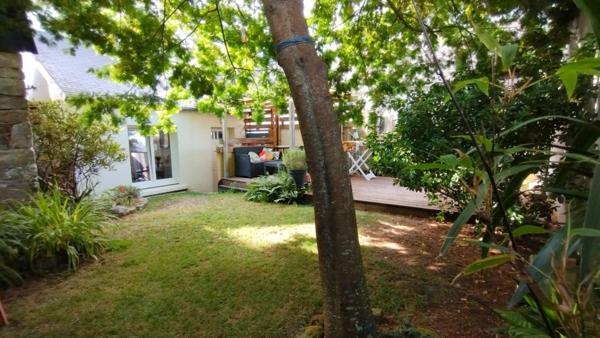 Maison à vendre 4 pièces PLEUVEN (29) centre bourg, jardin, vieux charme et confort moderne
