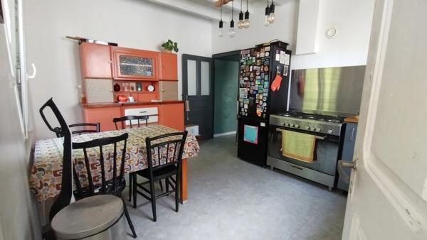 Maison à vendre 4 pièces PLEUVEN (29) centre bourg, jardin, vieux charme et confort moderne