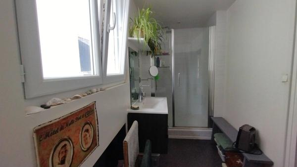 Maison à vendre 4 pièces PLEUVEN (29) centre bourg, jardin, vieux charme et confort moderne