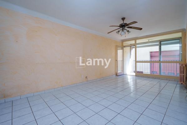 Parking + appartement