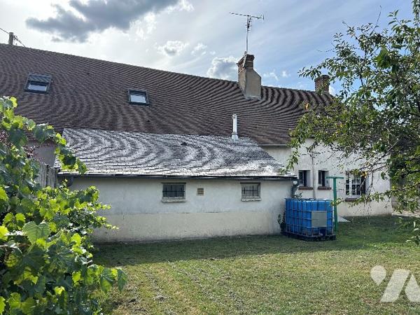 Longère T6 de 140 m² sur 1 383 m²