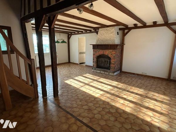 Longère T6 de 140 m² sur 1 383 m²