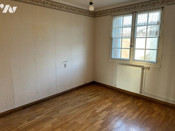 Longère T6 de 140 m² sur 1 383 m²