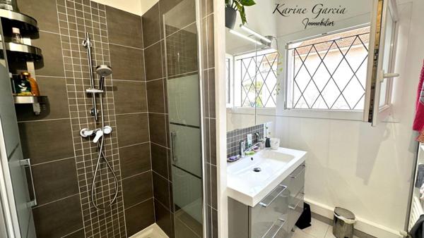 CORNICHE DE TAMARIS  - VUE MER - APPARTEMENT DE TYPE 3  - PLACE DE PARKING PRIVATIVE