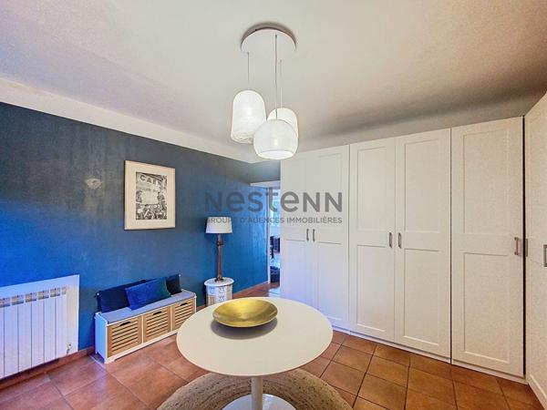 Ancienne bergerie rénovée de plus de 225 m2 sur terrain de plus de 1800m2, piscine