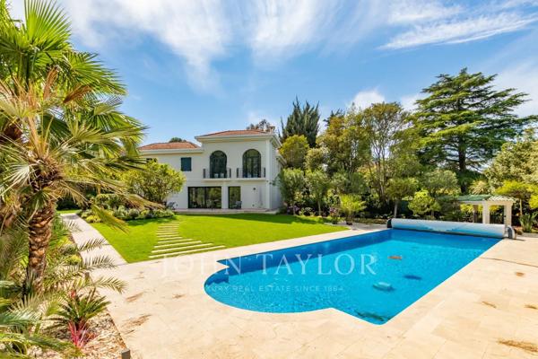 Cap d'Antibes | Villa rénovée proche des plages