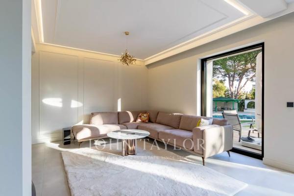 Cap d'Antibes | Villa rénovée proche des plages