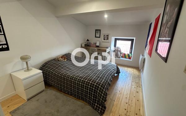 Maison à vendre    5 pièces •  Mezel