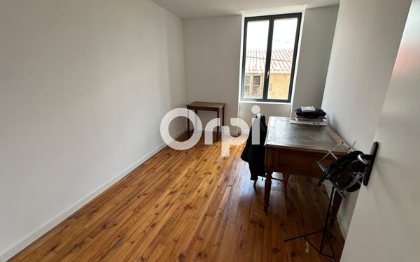 Maison à vendre    5 pièces •  Mezel