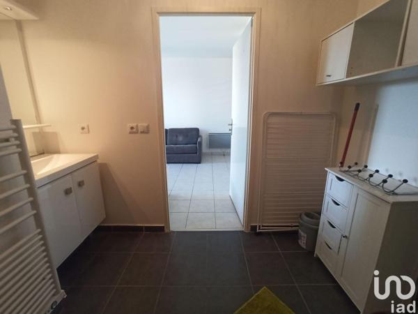 Location appartement 1 pièce 28 m² Vigneux-sur-Seine