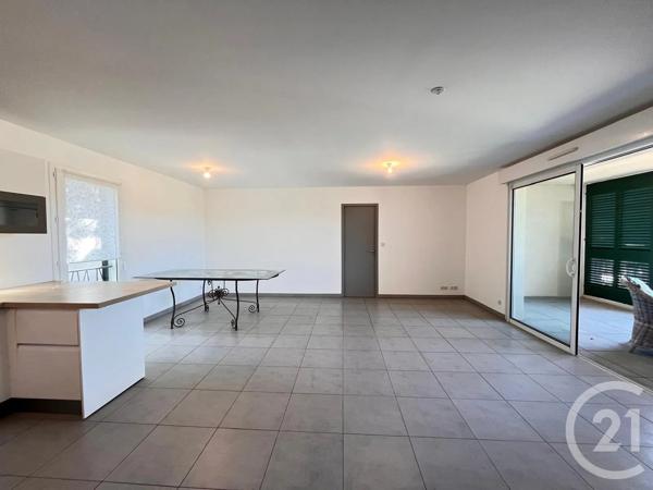 Appartement F4 à vendre  4 pièces - 87,16 m 2   STE MAXIME  - 83