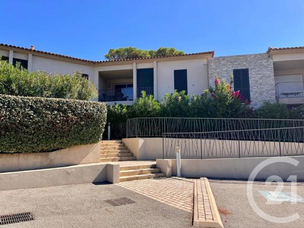 Appartement F4 à vendre  4 pièces - 87,16 m 2   STE MAXIME  - 83