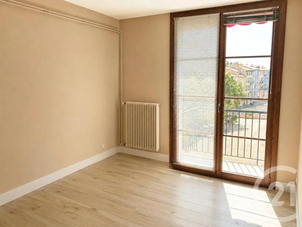 Appartement à vendre  2 pièces - 53,32 m 2   DIGNE LES BAINS  - 04