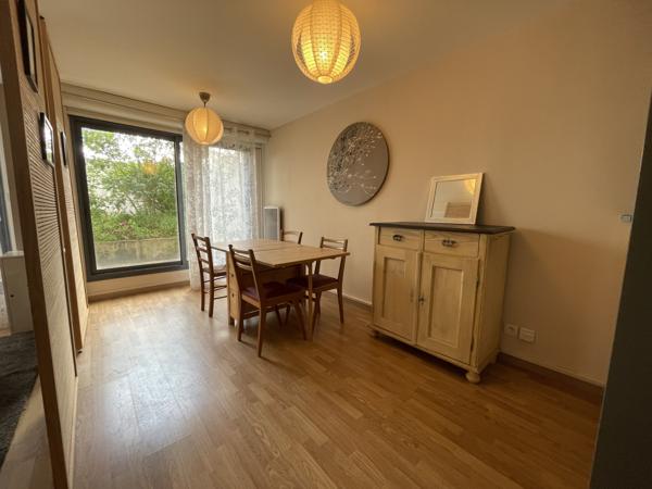 POITIERS Plateau Blossac Guinguette Tison, T3 Meublé avec parking intérieur