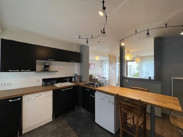 POITIERS Plateau Blossac Guinguette Tison, T3 Meublé avec parking intérieur