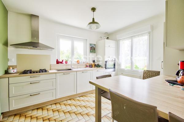 À VENDRE - MAISON NÉO-BRETONNE SUR SOUS-SOL COMPLET - CALME ET PROXIMITÉ COMMODITÉS