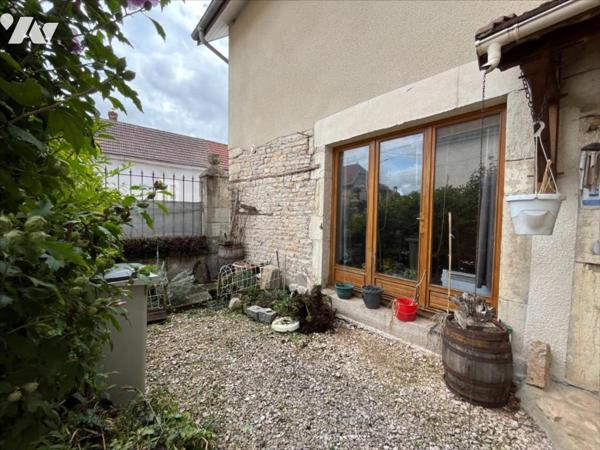 MAISON ATYPIQUE A DEUX PAS DU CENTRE VILLE DE DOLE