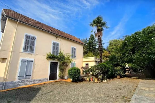 BILLÈRE MAISON DE CARACTÈRE , AVEC UN GRAND JARDIN